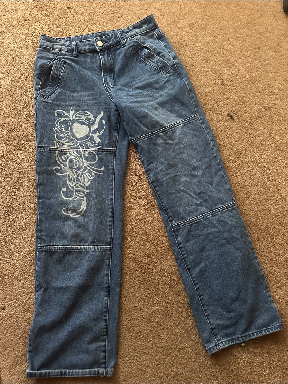 Straight Leg Women's Denim Jeans with White Heart Graphic - Blue